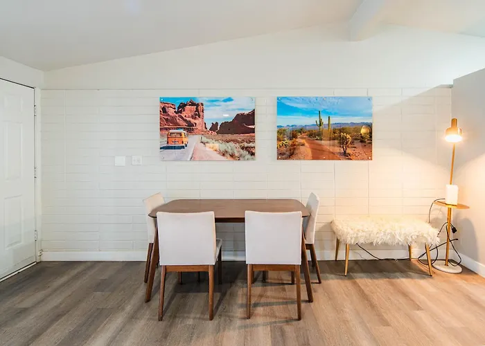 Spacious 2 Bedroom, 2 Bath, Pool, Free Parking, Gym *